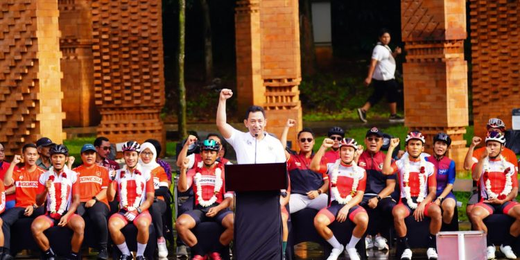 Gelar Parade Kemenangan Atlet Sea Games, Kapolri Fokus Kembangkan Olahraga Sepeda Indonesia