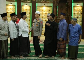 Waka Polda Sumut Brigjen Pol Dadang Hartanto, Melaksanakan Safari Subuh di Masjid Al Jihad