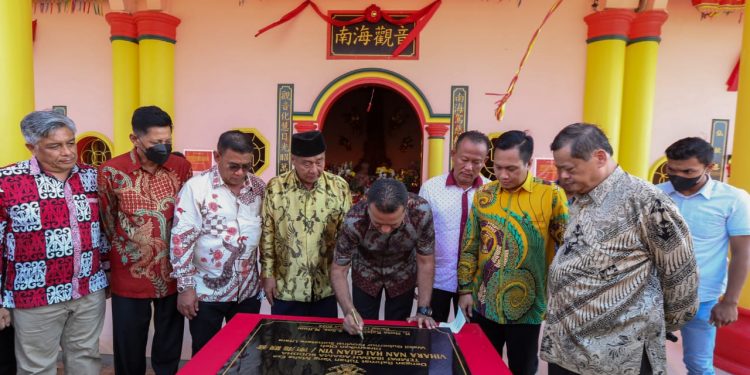 Resmikan Vihara Nan Hai Guan Yin, Musa Rajekshah Harapkan Selain Beribadah Bisa Jadi Tempat Wisata