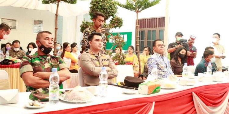 Kapolres Toba Hadiri Syukuran HBA dan HUT Ikatan Adhyaksa Dharmakarini Ke-62