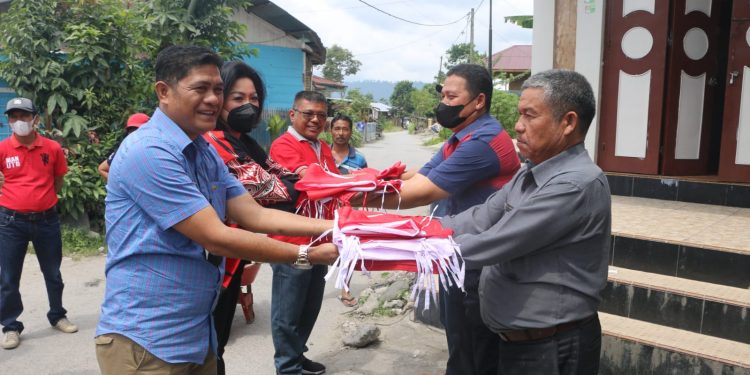 Pemkab Tapanuli Utara Dukung Gerakan Pembagian 10 juta Bendera Merah Putih