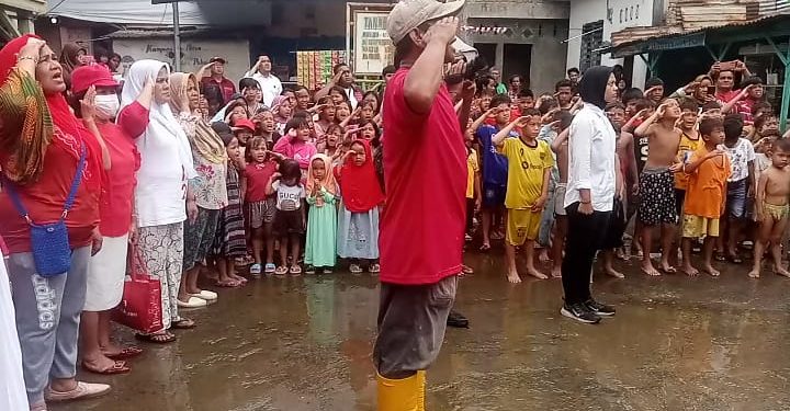 Pasca Banjir, Warga Aur Bersama Sanggar Perkasa Gelar Upacara Kemerdekaan ke-78