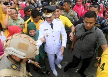 Edy Rahmayadi Dilepas Ribuan Masyarakat Mengakhiri Masa Jabatan 