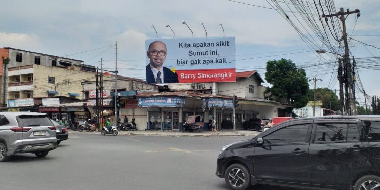 Galang Simpati Masyarakat, Sosok Barry Simorangkir Wajah Baru Yang Bikin Penasaran
