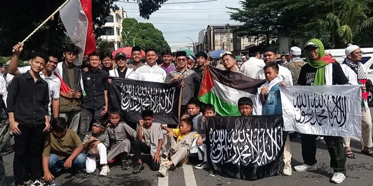 JPRMI Maimun dan RMJA Ikut Aksi Damai Bela Palestina di Masjid Raya Al-Mashun