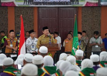 Disambut Kumandang Azan Disaat Hujan, Kloter 1 Debarkasi Medan Tiba di Tanah Air