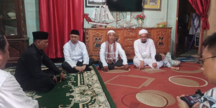 Barry Simorangkir Bersilaturahmi dengan Pimpinan Tareqat Naqsyaban di Besilam 
