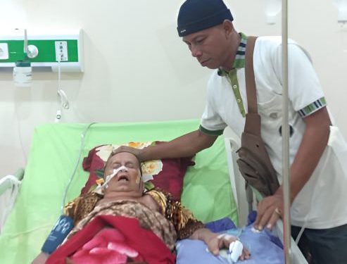 Keluarga Besar Media Indonesia One Doakan Kesembuhan Orang Tua Bustami