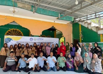 Dosen Unimed Rintis Taman Baca di Kampung Darussalam Dihari Baca Nasional