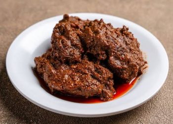 Rendang, Warisan Kuliner Minang yang Menaklukkan Dunia