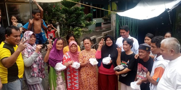 Kedatangan Prof Ridha: Harapan Baru bagi Warga Terdampak Banjir di Kampung Aur