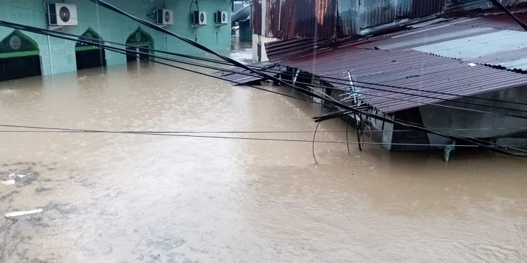 Pilkada Serentak 2024, Kota Medan Dilanda Hujan dan Banjir 