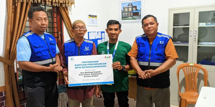 Ikut Berbagi Indonesia Serahkan Bantuan BPJS Ketenagakerjaan kepada Driver Ambulans Kota Medan