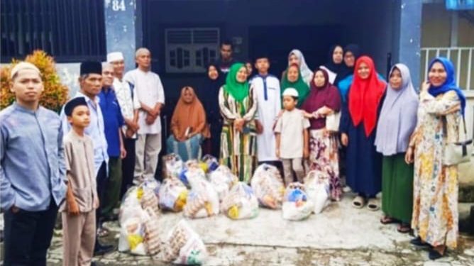Arif Tanjung Berbagi Berbagi kebahagiaan di Bulan Ramadan dengan Bakti Sosial