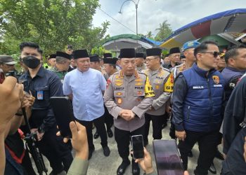 Kapolri Jenderal Listyo Sigit Prabowo Kunjungi Keluarga AKP Lusiyanto di Oku Timur