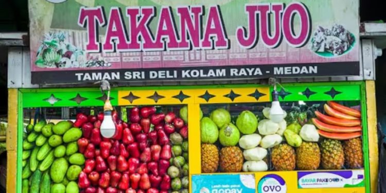 Sejak 1985, Rujak Takana Juo Medan Tetap Jadi Buruan Pecinta Kuliner Lokal dan Asing