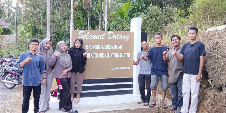 Warga Korong Padang Madung Nikmati Akses Internet, Hadiah Istimewa di Kemerdekaan RI ke-80