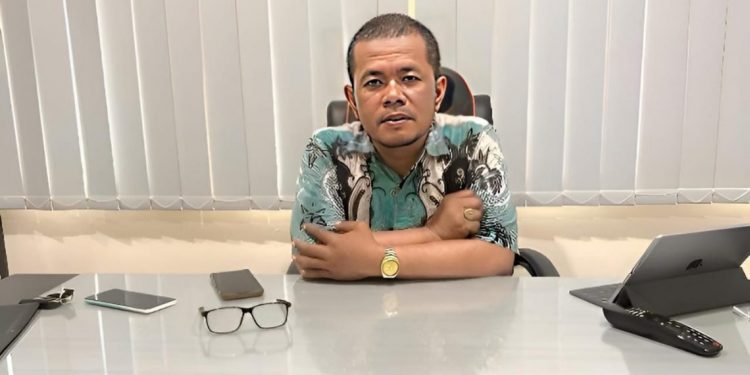 Undangan Resepsi Pernikahan Aqilla Putri Mufti dan Dicky Ardian Khusus dari Hidayat Tanjung, Ketua LPK GKN