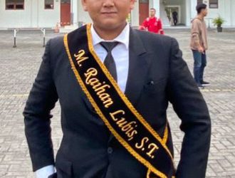 M. Raihan Lubis Resmi Raih Gelar Sarjana Teknik di Universitas Harapan Medan