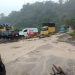 Longsor Batu Jomba Putuskan Akses Jalan, warga Terisolasi Tanpa Bantuan