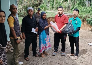 UPZ Nagari III Koto Aur Malintang Selatan Salurkan Bantuan kepada Warga yang Terdampak longsor 