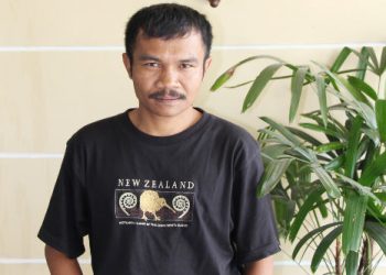 Masril Koto, Pendiri Bank Tani Berbasis Kepercayaan Petani